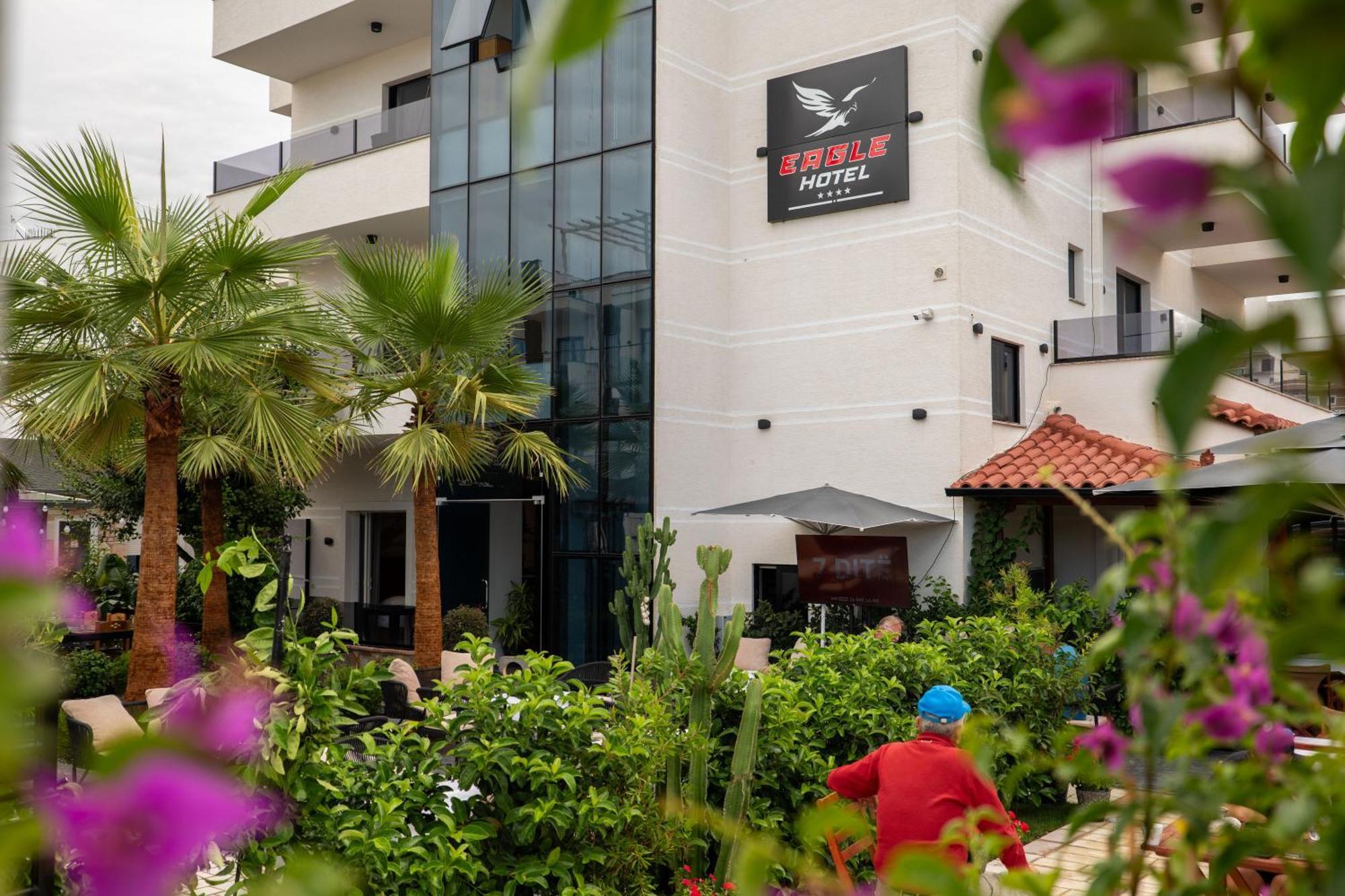 Hotel Eagle Ксамил Экстерьер фото